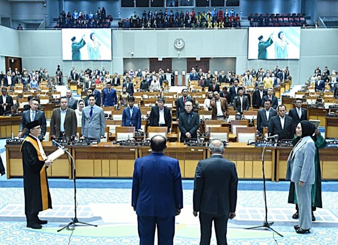 DPR Resmi Tetapkan Sari Yuliati sebagai Wakil Ketua, Gantikan Adies Kadir