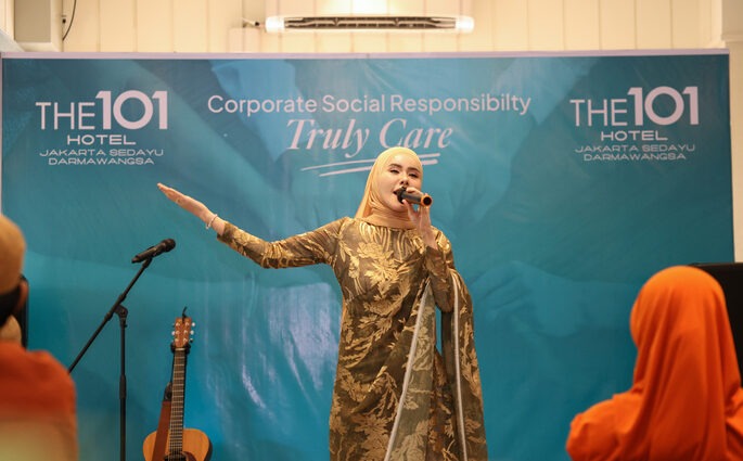 Sisi Humanis THE 1O1 Jakarta Sedayu Darmawangsa: Gandeng Sandhy Sondoro & Angel Lelga di Giat "Ramadan Truly Care"