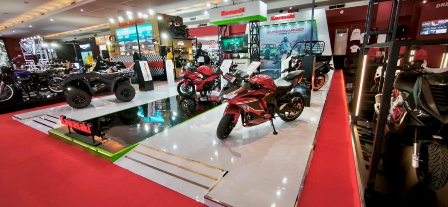 Dominasi Total Kawasaki di IIMS 2026: Dari Aspal hingga Perairan