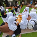 Cerita di Balik 100 Anak Panti Mengenal Alam Bersama Sharp