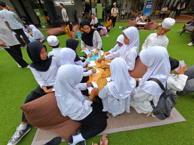 Cerita di Balik 100 Anak Panti Mengenal Alam Bersama Sharp