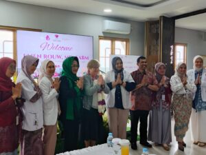 Kolaborasi antar-pakar ini mempertegas bahwa RS Permata Depok telah mengadopsi standar global dalam setiap prosedur pendampingan ibu menyusui