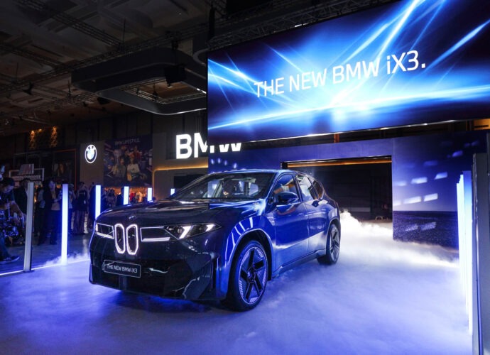 BMW Indonesia Luncurkan New BMW iX3, Model Neue Klasse Pertama di GIIAS 2026