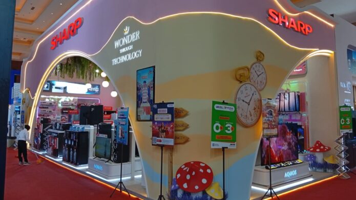 Bukan Cuma Jualan, Sharp Ubah Booth Jakarta Fair 2026 Jadi Arena Berburu Hadiah Spektakuler