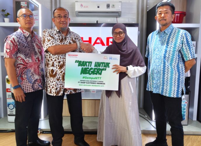 Bahu-Membahu Pulihkan Nagekeo: Kolaborasi Sharp Indonesia dan Human Initiative Siapkan Bantuan Langsung