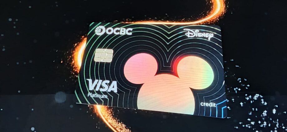 Sentuhan Nostalgia di Dompet Digital: Menikmati Sensasi Gaya Hidup Premium Bersama OCBC Nyala Platinum Mickey Mouse