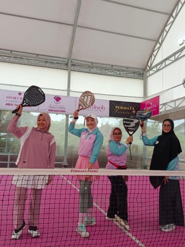 Lebih dari Sekadar Olahraga: RS Permata Depok Bangun Sinergi Tenaga Medis Lewat Permata Padel Health Club