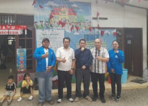 Kolaborasi Lintas Generasi dan Sinergi Tim DOSEN DAN MAHASISWA Para dosen dan mahasiswa UBSI berfoto bersama