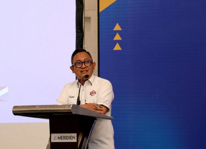 Peringatan 2 Tahun Prabowo–Gibran: Saatnya Sapu Bersih Kabinet yang Lemah?